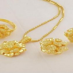 إتلاف 10 آلاف طن خمور في جدة