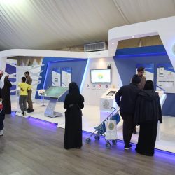 ( نسيتني ) أول دويتو يجمع بين عبدالله شرف ونوال