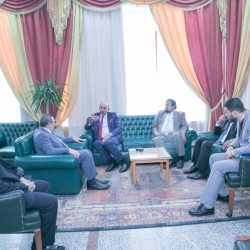 في مقاعد الأنتظار .!