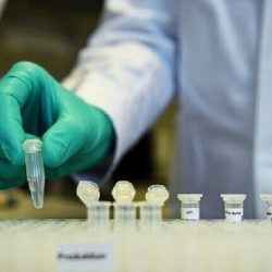 رياح مثيرة للأتربة وسحب رعدية ممطرة في طقس اليوم