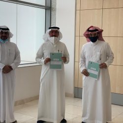 مدني عسير : يحذر من التقلبات الجوية المصاحبة للامطار ويهيب بإتباع التعليمات والابتعاد عن الاودية.