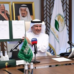 “بنتن” يستعرض مراحل استئناف مناسك العمرة: حلول تقنية
