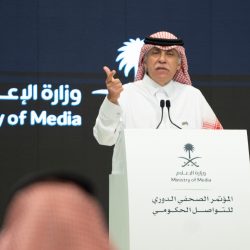 القبض على 5 أشخاص امتهنوا تزييف الأوراق النقدية والوثائق بالرياض
