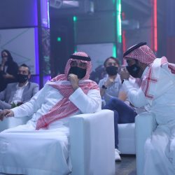 لقطات من صلاة الفجر بالمسجد الحرام تزامناً مع بدء المرحلة الثالثة لموسم العمرة