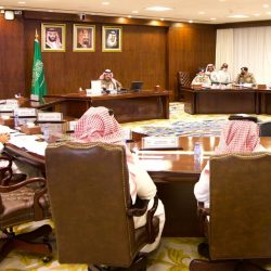أمير عسير يوجه الهلال الاحمر بتنفيذ مبادرة المسعف المدرسي
