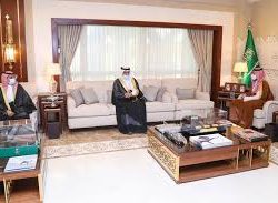 سمو أمير منطقة الباحة يستقبل مدير جمعية الأطفال لذوي الإعاقة بالمنطقة
