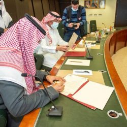 وزير الموارد البشرية يشكر القيادة بمناسبة موافقة مجلس الوزراء على السياسة الوطنية للسلامة والصحة المهنية