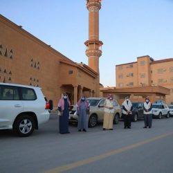 أمانة الجوف تواصل رقابتها على المحالّ وتُغلق محلًا تجاريًا كبيرًا مخالفًا