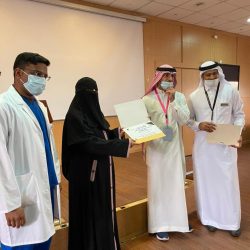 الصحة: “مراكز لقاحات كورونا” تشهد انسيابية تامة وإقبالًا كبيرًا من المواطنين والمقيمين