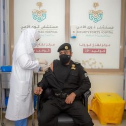 تطوعي أمانة الجوف يشيّد حديقة صديقة للبيئة بإعادة تدوير النفايات