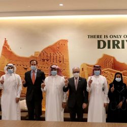 “الموارد البشرية”: بدء تطبيق قرار حظر العمل تحت أشعة الشمس يوم غد