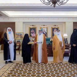 معالي رئيس جامعة الباحة الاجتماع الثاني للجنة وضع الخطط والتدابير لضمان العودة الحضورية الأمنة