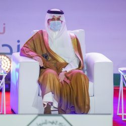 الشؤون الإسلامية تنفذ 10,026 برنامجاً حول بيان رئاسة أمن الدولة في جمع التبرعات  نفذت وزارة الشؤون الإسلامية والدعوة والإرشاد، ما مجموعه 10,026 برنامجاً دعوياً ووعظياً حول بيان رئاسة أمن الدولة في جمع التبرعات، وذلك خلال شهر شوال لعام 1442هـ، نفذتها فروع الوزارة في مناطق المملكة، اشتملت على ندوات ومحاضرات وكلمات وبرشورات توعوية نفذت في الجوامع والمساجد، وعبر منصات التواصل الخاصة بالوزارة، وعبر قنوات البث المباشر. جاء ذلك في تقرير صادر عن الوزارة بهذا الشأن، أوضحت فيه أن البرنامج اشتمل على إقامة ندوتين علميتين، و186 محاضرة، و154 كلمة وعظية، و684 برشور توعوي بمختلف وسائل التواصل الاجتماعي، حيث بلغ إجمالي المستفيدين ثمانية ملايين مستفيد. ويأتي هذا البرنامج ضمن الأنشطة والبرامج التي تنفذها الوزارة في مختلف مناطق المملكة، عبر الوسائط الالكترونية ووسائل التواصل الاجتماعي، لتوعية أفراد المجتمع بالطرق الصحيحة لجمع التبرعات، والتحذير من الجماعات الإرهابية والأحزاب المنحرفة.