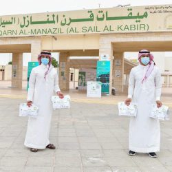 سمو ولي العهد يتلقى اتصالاً هاتفياً من سلطان عمان