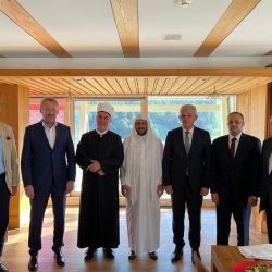 وزير الشؤون الإسلامية يزور مسجد الغازي خسروا بيك والمدرسة والمكتبة الإسلامية بسراييفو