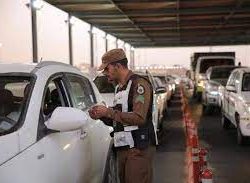 الحجر الأسود .. قطعة من الجنة نزل بها جبريل إلى نبي الله إبراهيم عليه السلام