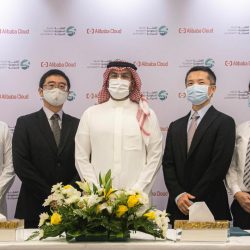 وزير الإعلام بالنيابة يهنأ وزير الشؤون الإسلامية بتصدر الإسلامية بنسبة 100%، في تقرير قياس تفاعل الأجهزة الحكومية إعلاميًا