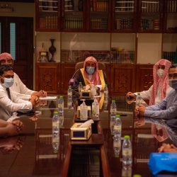 مدير عام تعليم مكّة يتفقد مدارس شرق مكة ويُشيد بمستوى الانضباط في العملية التعليمة وتطبيق الإجراءات الاحترازية