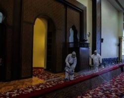 النيابة العامة: مصادرة 140 مليون من 4 جناة وسجنهم 24 عاماً.