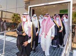 المسجد الحرام يشهد توافد المعتمرين من داخل المملكة وسط إجراءات احترازية