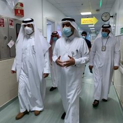 محافظ بـيـش يستقبل الفنان التشكيلي قالب الدلح