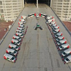 مركز الملك سلمان للإغاثة يوزع 3.000 كرتون تمر في مديرية الغيظة بمحافظة المهرة