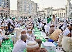 مبادرة منا وفينا تفطّر 12,024صائمًا في أوائل أيام شهر رمضان المبارك