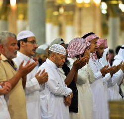 فلكية جدة : الحسابات الفلكية تشير إلى أن يوم الجمعة القادم غرة شهر شوال
