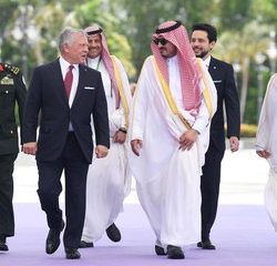 انطلاق القمة العربية الـ32 “قمة التجديد والتغيير” بجدة