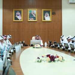سمو الأمير فهد بن منصور يلتقي وفد اتحاد رواد الأعمال الشباب الهندي لمجموعة العشرين