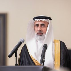 أمير منطقة حائل يكرّم رئيس مجلس إدارة نادي الإبل في الجلسة الاثنينية
