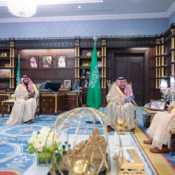 مدير عام تعليم الباحة يشارك في احتفاء الطلاب والطالبات بـ “يوم العلم”