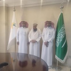 محافظ الأحساء يكرّم المتطوعين بمبادرة وطنية بيئية 