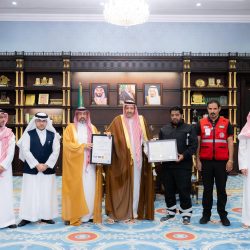 سمو محافظ الأحساء يستقبل مدير التعليم بالمحافظة