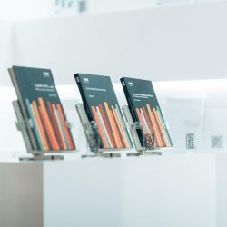في ورشة بمعرض جدة للكتاب 2025  القحطاني: محاولات الترجمة الآلية تعود إلى 80 عامًا .
