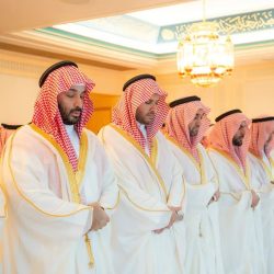 أمير عسير يستقبل جموع المهنئين بعيد الفطر