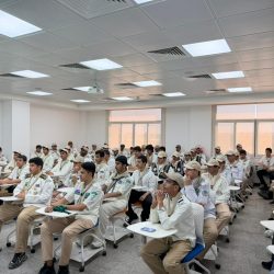 جمعية كبار السن الأهلية تقيم لقاء “دور كبار السن في رؤية 2030” بفرع ديوانية آل حسين التاريخية الخيرية