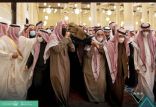 امير منطقة الرياض بالنيابة يودي صلاة الميت على الأمير نهار بن سعود يرحمه الله