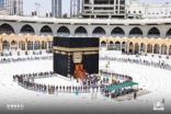 أمير مكة المكرمة يتشرف بغسل الكعبة المشرفة