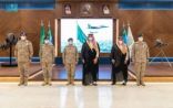 إنفاذًا لتوجيهات ولي العهد.. نائب وزير الدفاع يتفقد قيادة القوات الجوية ويُشيد بجاهزيتها القتالية