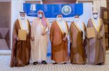 أمير الجوف يناقش الوضع الصحي بالمنطقة