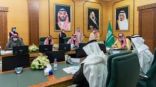 أمير الباحة يناقش الخدمات والمشروعات الصحية بالمنطقة