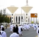 ضيوف الرحمن يتوافدون على مسجد نمرة للصلاة والاستماع للخطبة