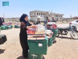 مركز الملك سلمان للإغاثة يواصل توزيع المساعدات الإيوائية للأسر المتضررة من الحرائق في محافظة اللاذقية