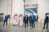 رئيس الطيران المدني يزور محطة المناولة الأرضية للشحن الجوي بمطار الملك خالد الدولي