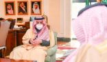 أمير تبوك يطلع على تقرير عن مشروعات النقل بالمنطقة