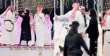 فتاة تحاول مشاركة الرجال أداء العرضة بمهرجان في الباحة.. ومسؤول يكشف التفاصيل
