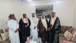 والد العروس يفاجئ العريس خذ عروستك الف مبروك