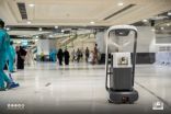 10 روبوتات تطوف المسجد الحرام للتعقيم بـ 6 مستويات