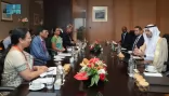 وزير الصحة يلتقي نظيرَه الهندي